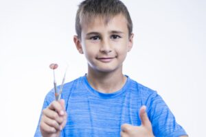 
Niño rechina los dientes. Clínica Escámez